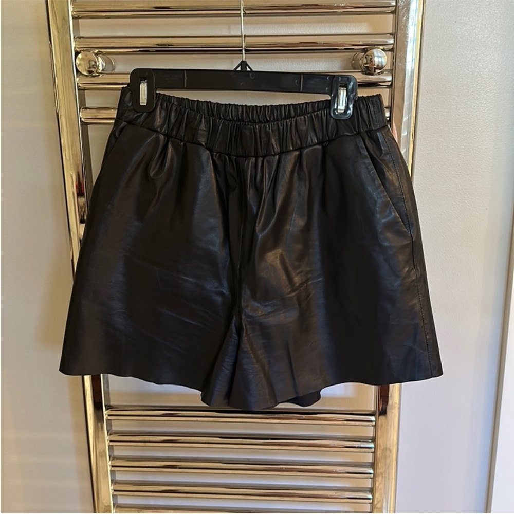 Lamarque Black High Waist Shorts